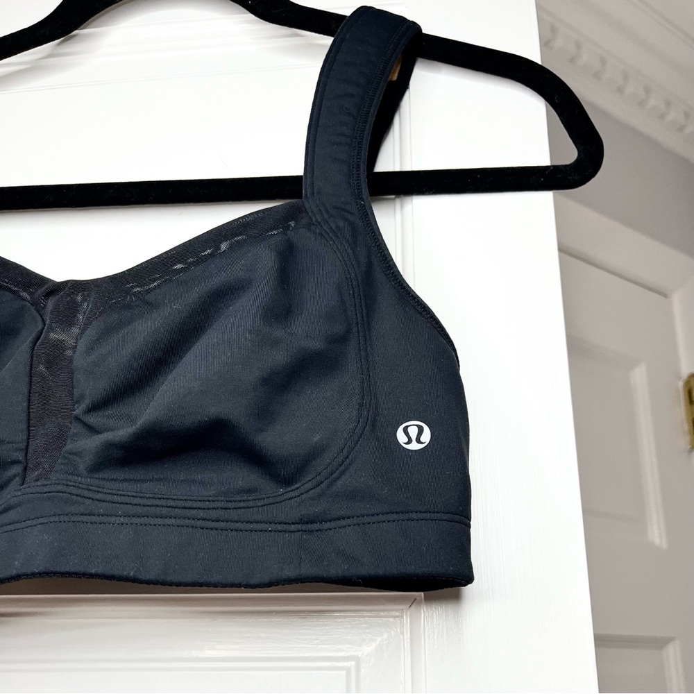 lululemon athletica Black Moisture-Wicking Sports Bra